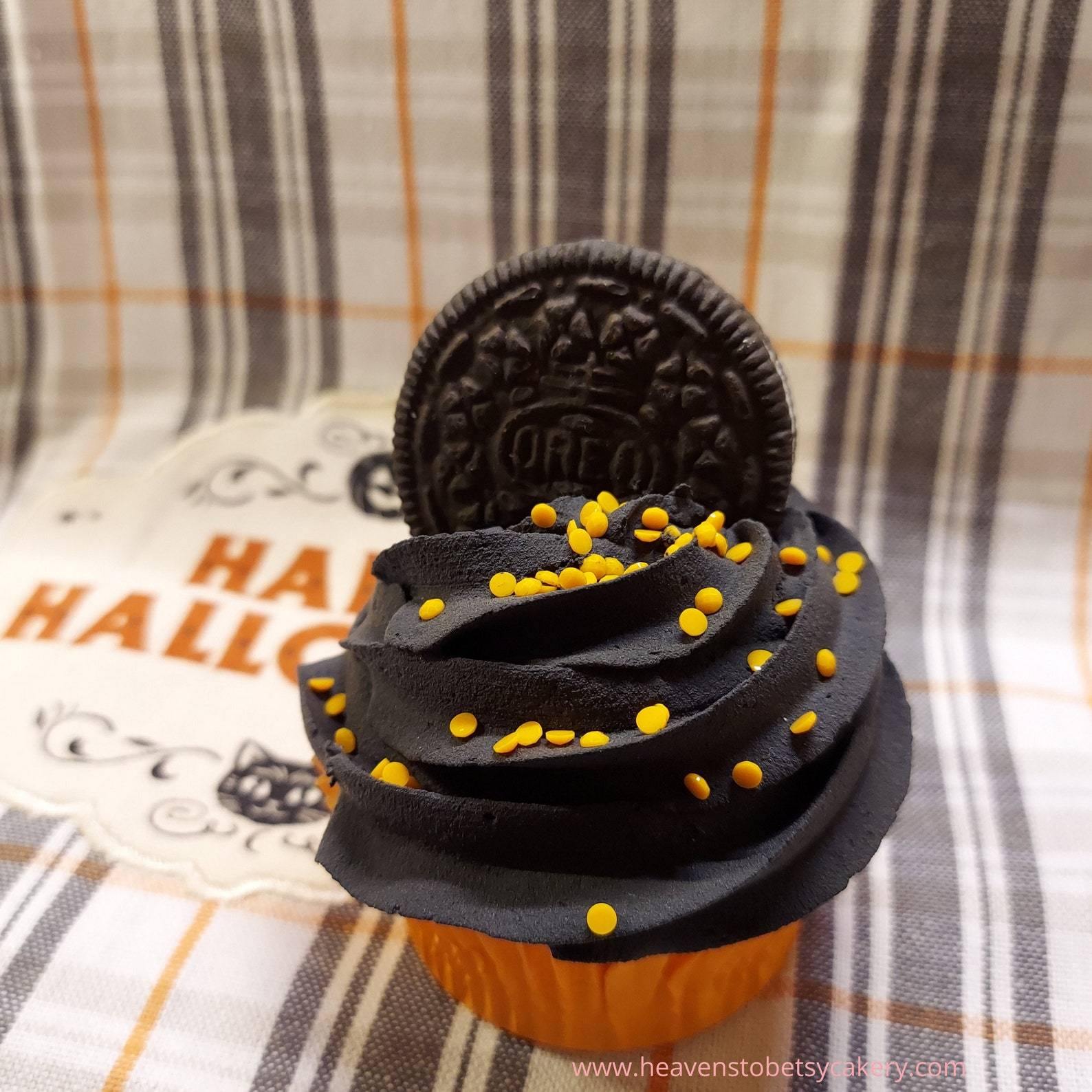 FAKE Halloween Cupcake w/Cookie - Heavens To Betsy Cakery