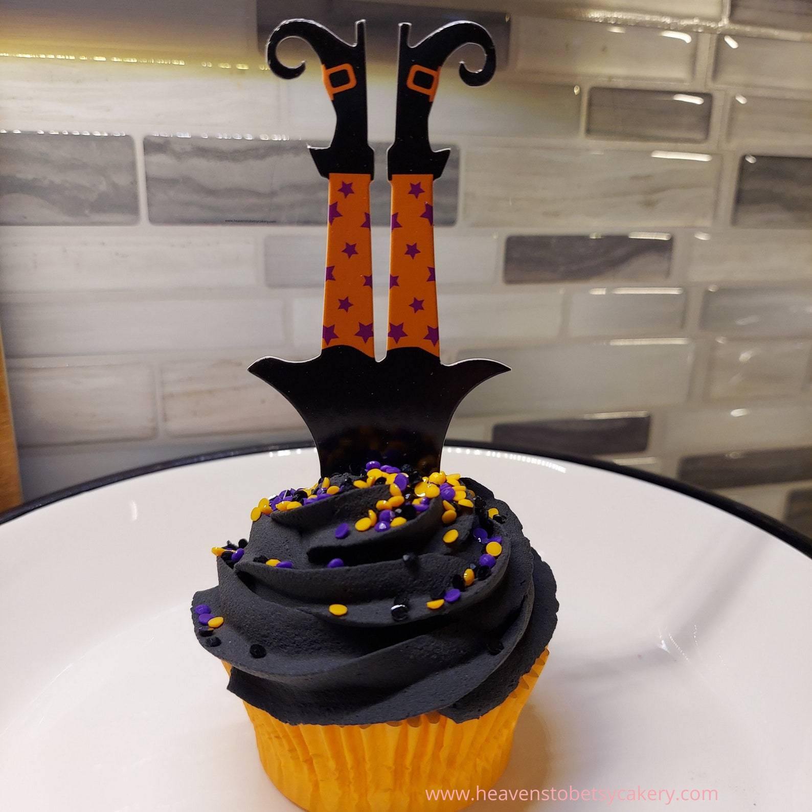 FAKE Halloween Cupcake Black Icing w/Witches Legs – Heavens To Betsy Cakery