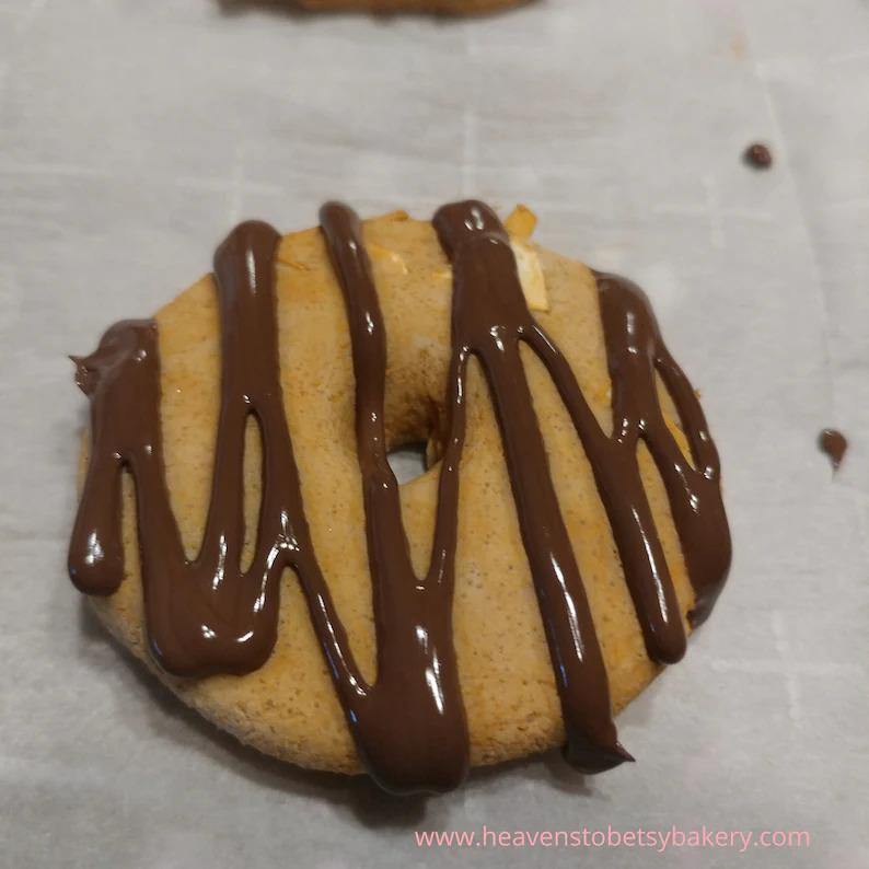 FAKE Chocolate Butter Cookies - Heavens To Betsy Cakery