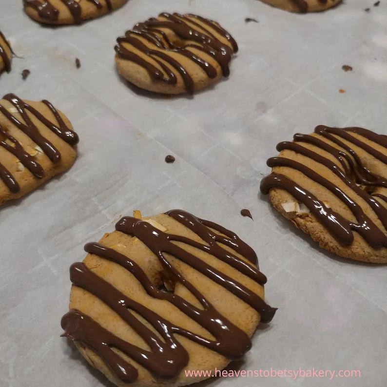 FAKE Chocolate Butter Cookies - Heavens To Betsy Cakery