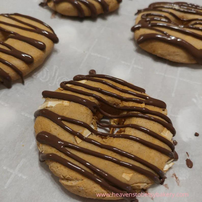 FAKE Chocolate Butter Cookies - Heavens To Betsy Cakery