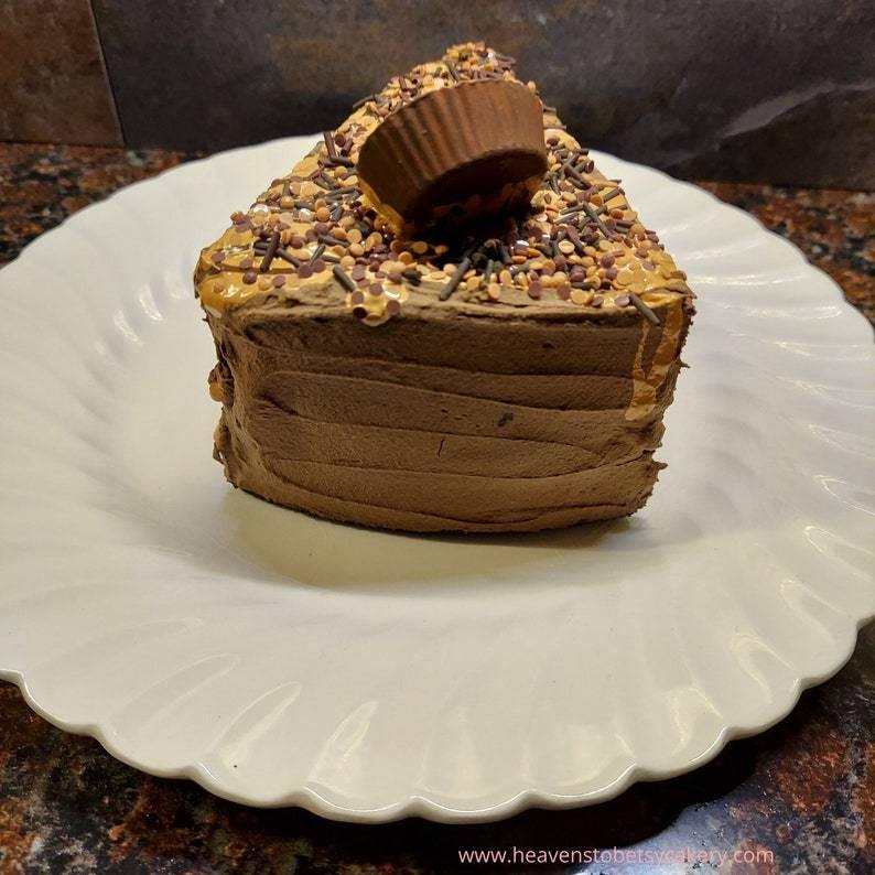 FAUX/FAKE Chocolate Peanut Butter Cup Cake Slice - Heavens To Betsy Cakery