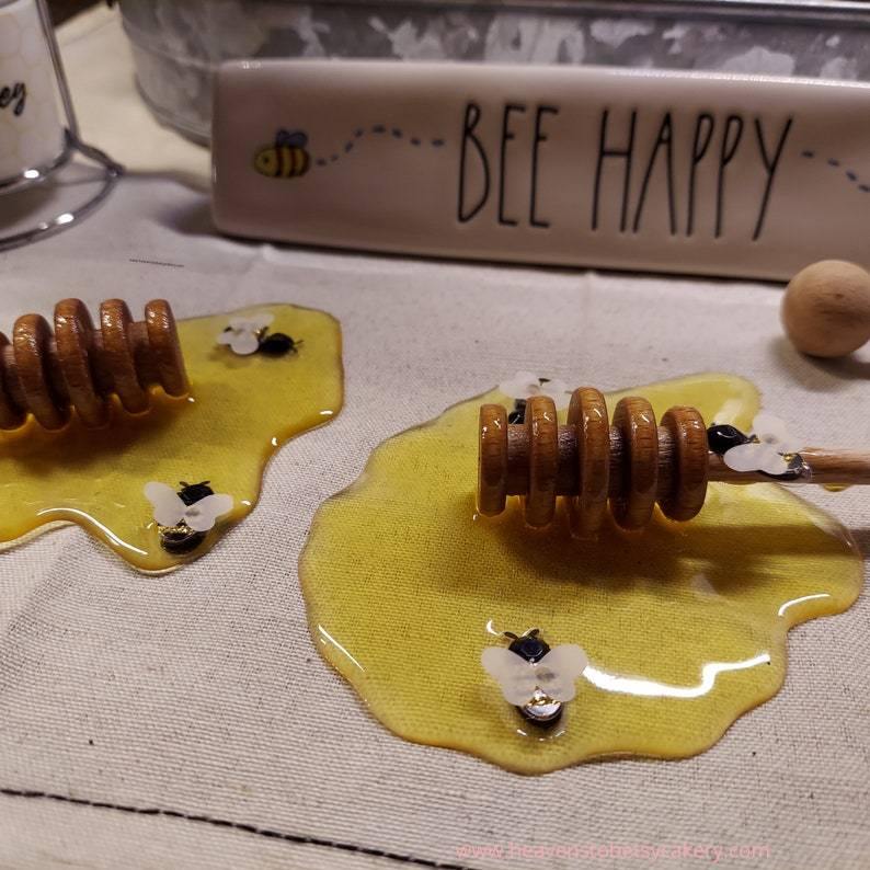 Honey Dipper w/FAKE Honey - Heavens To Betsy Cakery